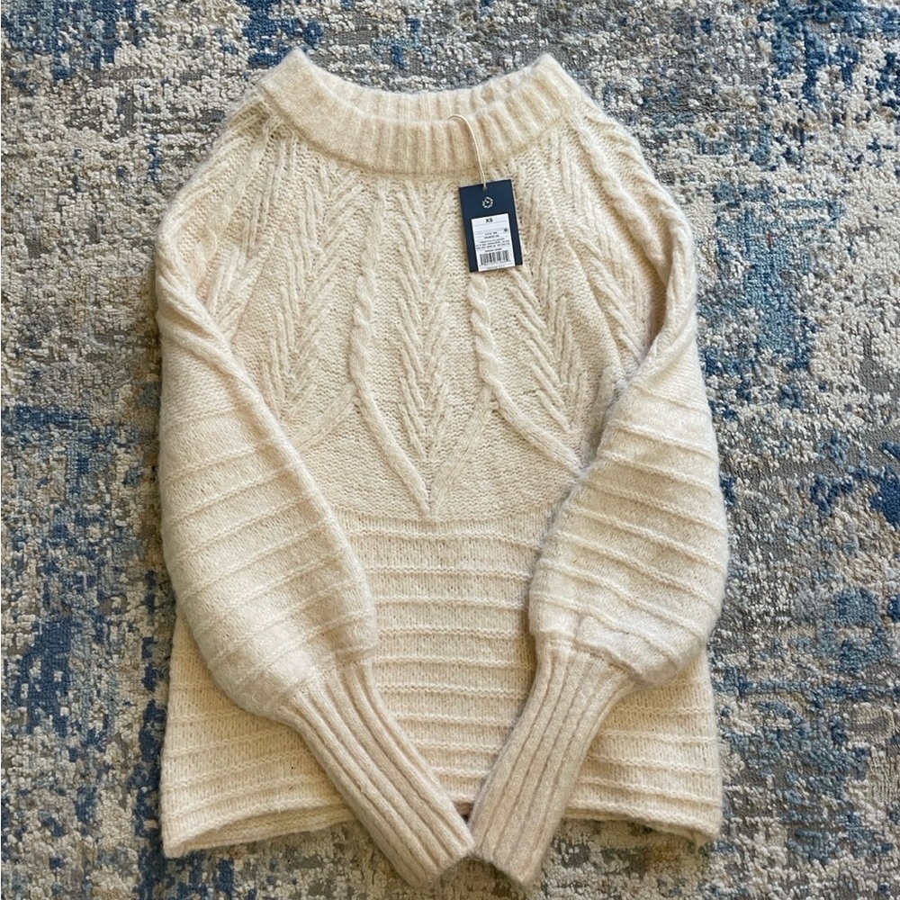 Women’s sweater
